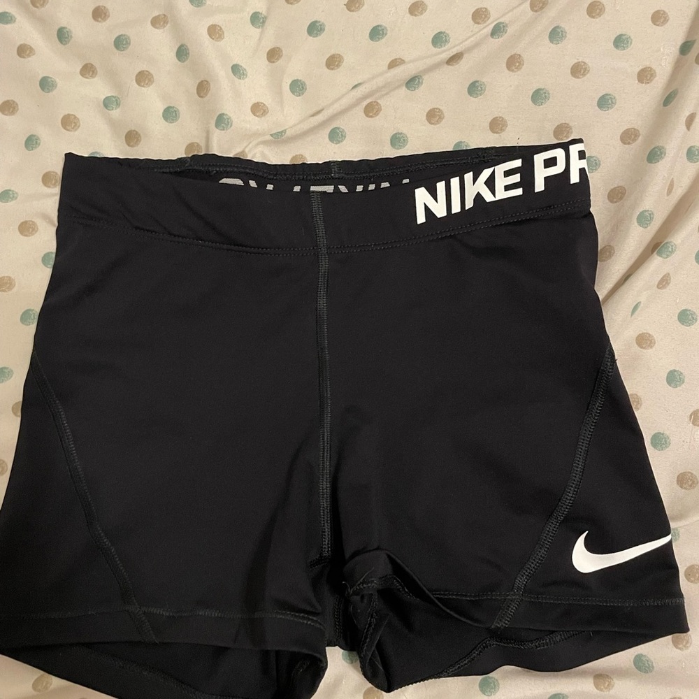 SUPER comfy worn <5x size S Nike Dry fit shorts